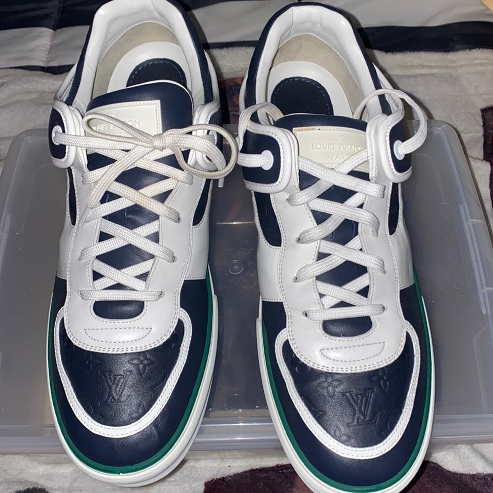 LV men’s sneaker